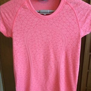 Lululemon running tshirt